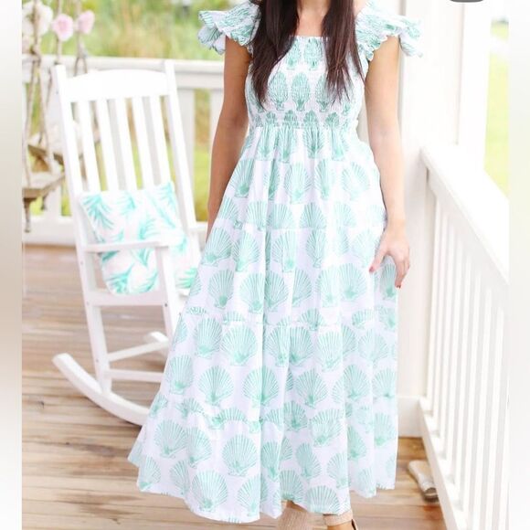 darlington isle Dresses & Skirts - Darlington isle Amelia Island Flutter Shell Nap Dress white green XL
